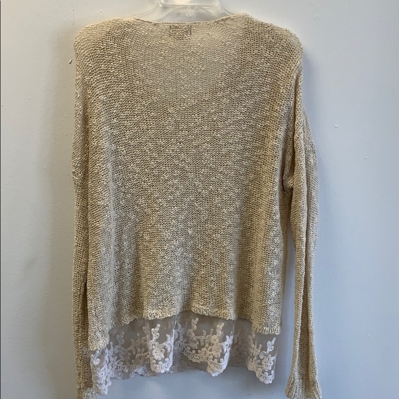 LA hearts sweater with lace trim - Picture 4 of 5